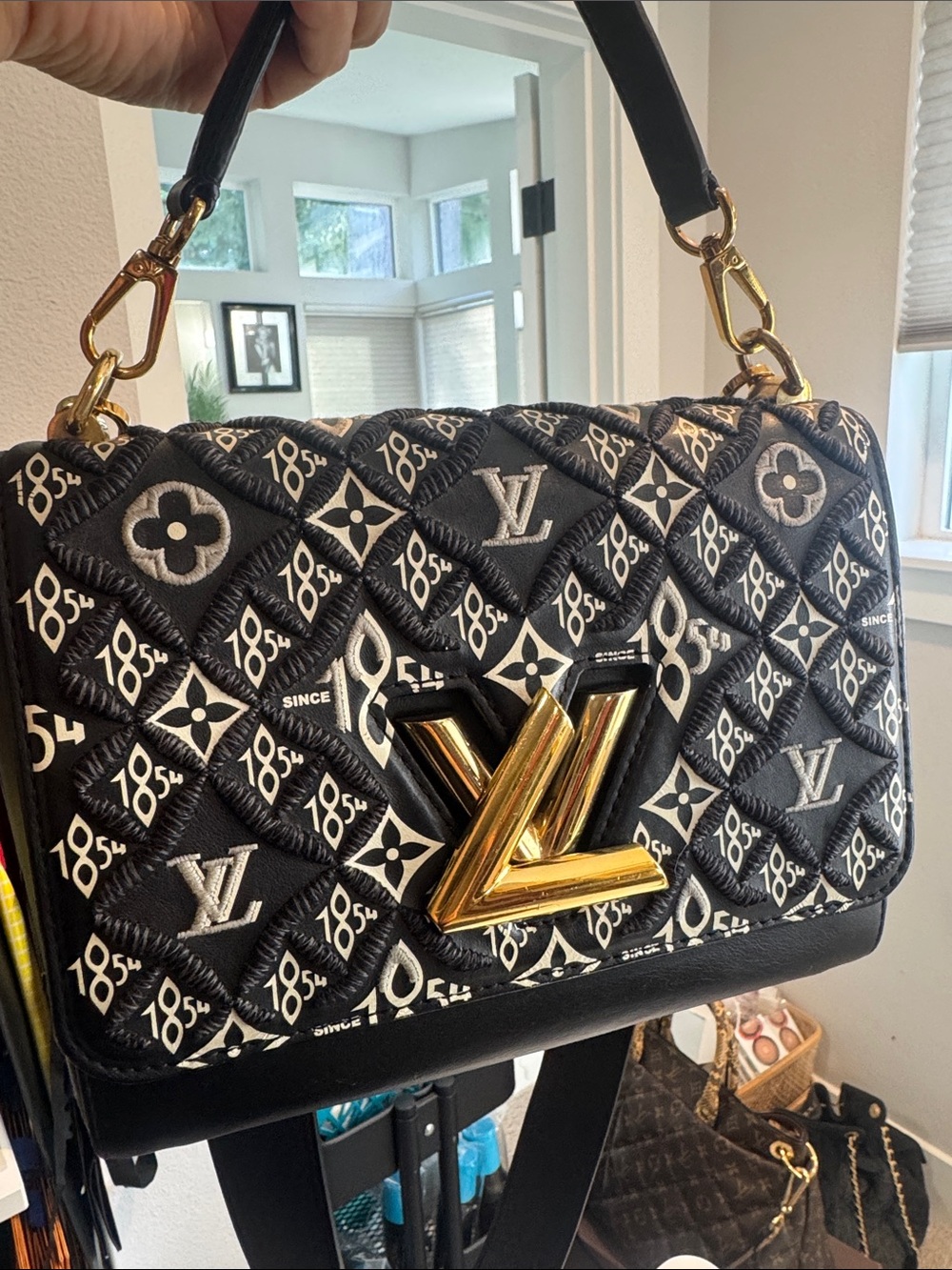 Louis Vuitton twist 1854